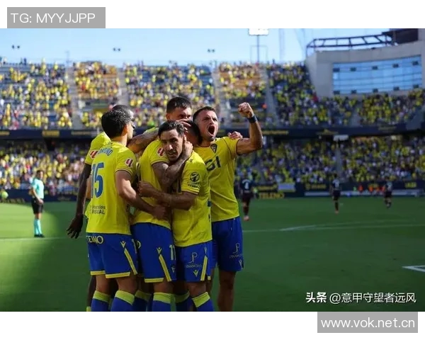 西乙联赛竞争加剧拉科与桑坦德双雄领跑冲甲形势愈发紧张 西乙联赛竞争加剧拉科与桑坦德双雄领跑冲甲形势愈发紧张