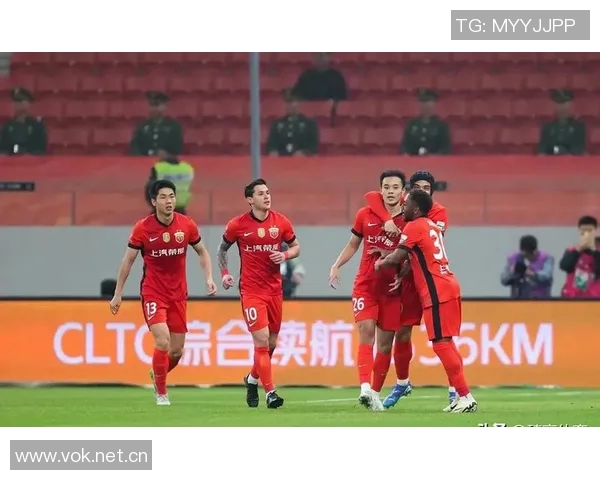 海港夺冠冷清引发关注地方赛事热度超中超令人唏嘘 海港夺冠冷清引发关注地方赛事热度超中超令人唏嘘