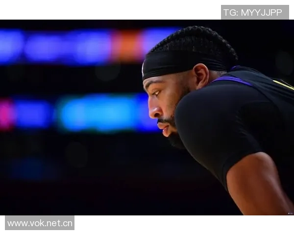 马克西表现平平14投仅5中贡献12分3篮板4助攻4抢断1盖帽状态回暖需加把劲 马克西表现平平14投仅5中贡献12分3篮板4助攻4抢断1盖帽状态回暖需加把劲