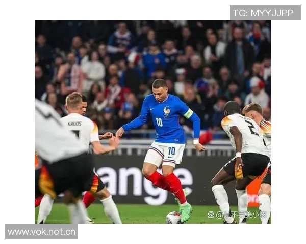 卡马文加或将转型左后卫应对法国中场竞争激烈局面 卡马文加或将转型左后卫应对法国中场竞争激烈局面