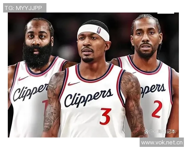 曾经的船长保罗回归首战表现平平仅得4分并送出4次助攻