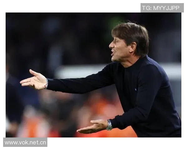 今日趣图:那不勒斯的紧急状态与孔蒂的欧战信念交织的精彩瞬间 今日趣图:那不勒斯的紧急状态与孔蒂的欧战信念交织的精彩瞬间