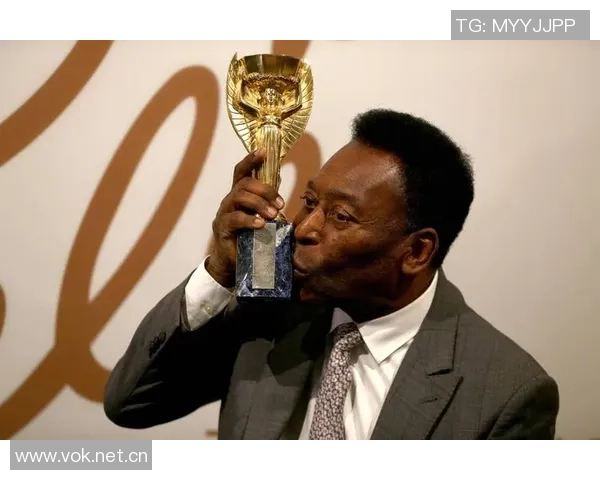 本赛季欧冠年长球员榜单揭晓帕斯维尔领衔诺伊尔莱万紧随其后